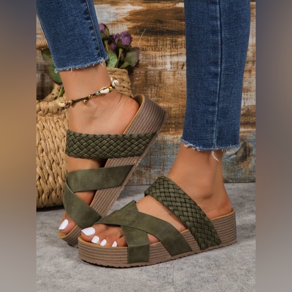 Source Unknown Olive Crisscross Sandals